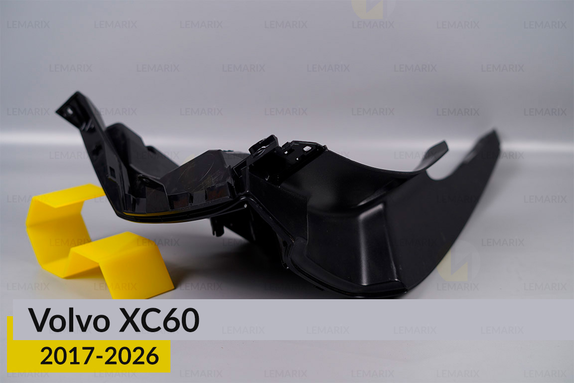 Корпус заднього ліхтаря Volvo XC60 (2017-2026) правий