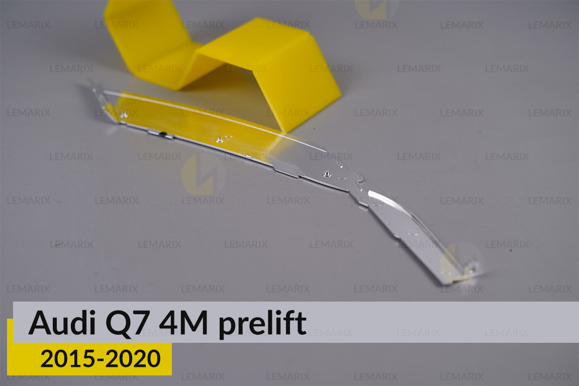 Хромований декор зовнішнього світловода нижній Audi Q7 4M (2015-2020) дорест правий