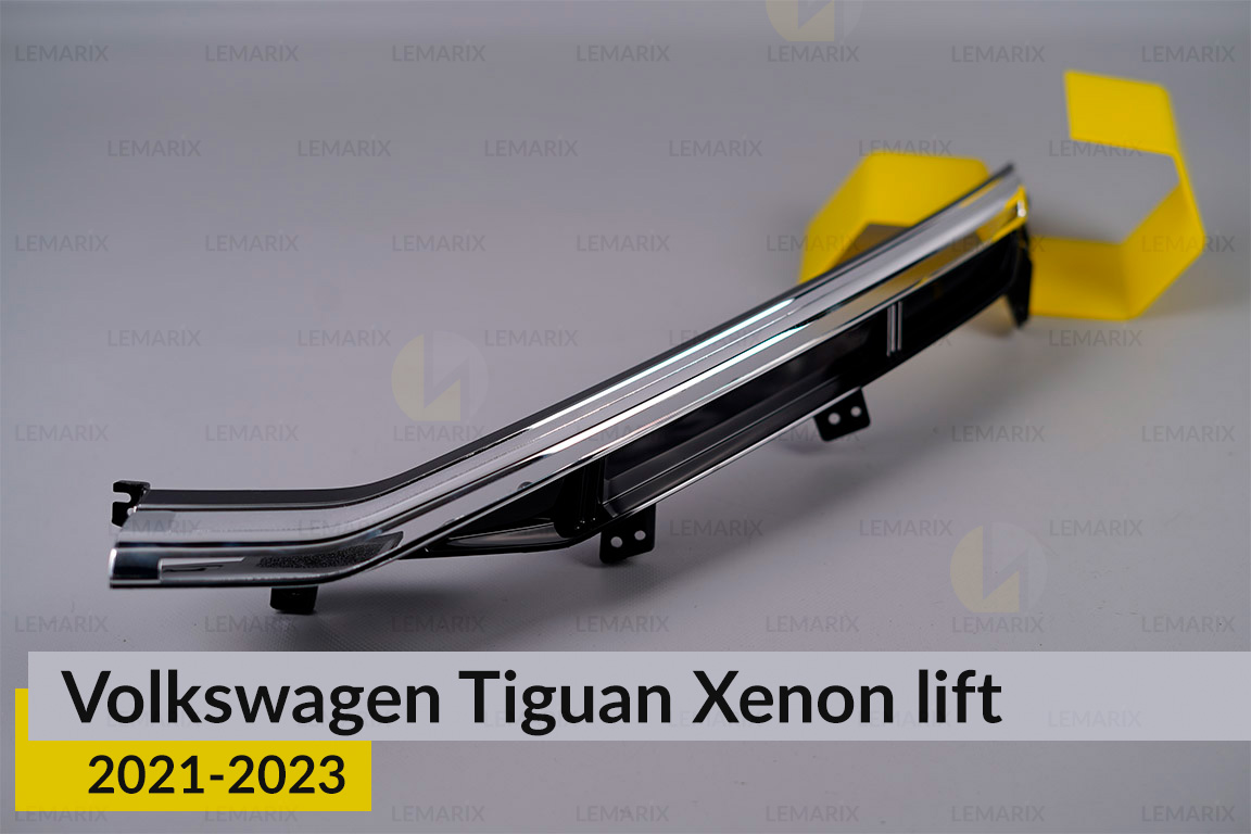 Хромована декоративна маска середня VW Volkswagen Tiguan Xenon (2021-2023) рест ліва