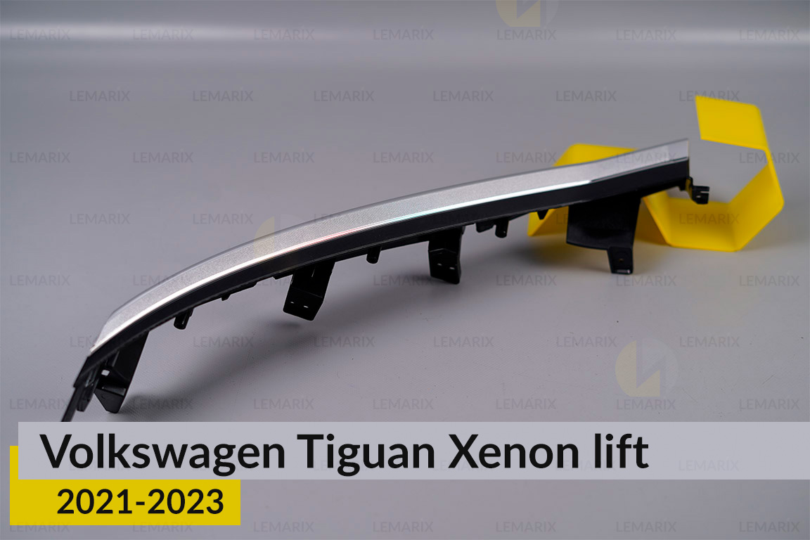 Хромована декоративна маска середня VW Volkswagen Tiguan Xenon (2021-2023) рест ліва