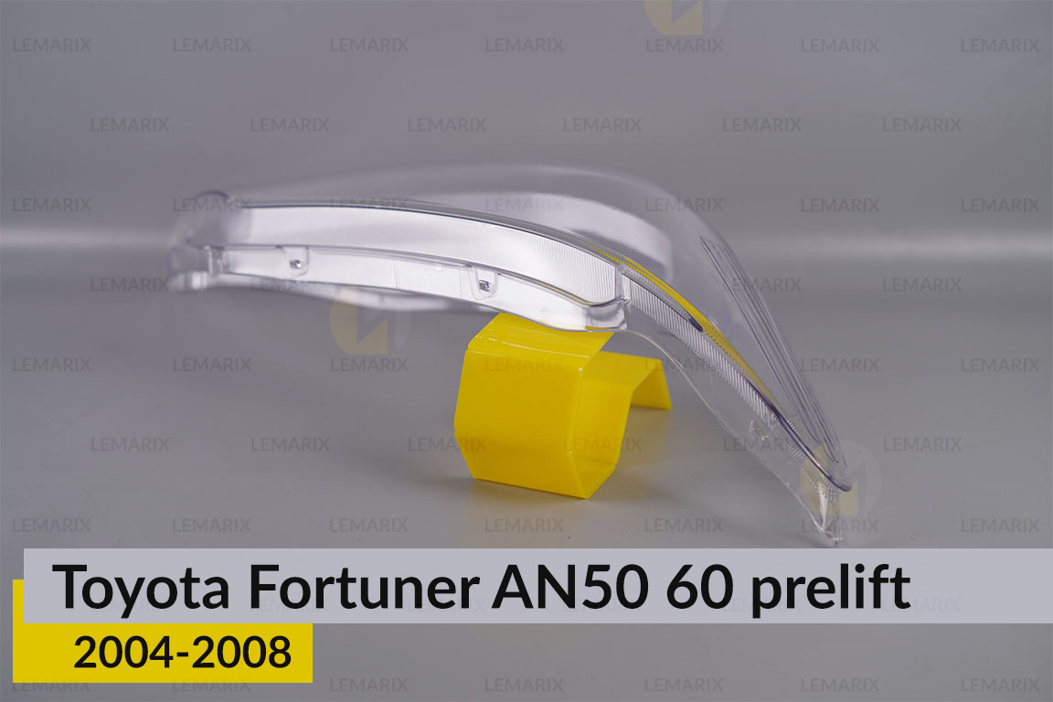 Скло фари Toyota Fortuner AN50 60 (2004-2008) дорест праве