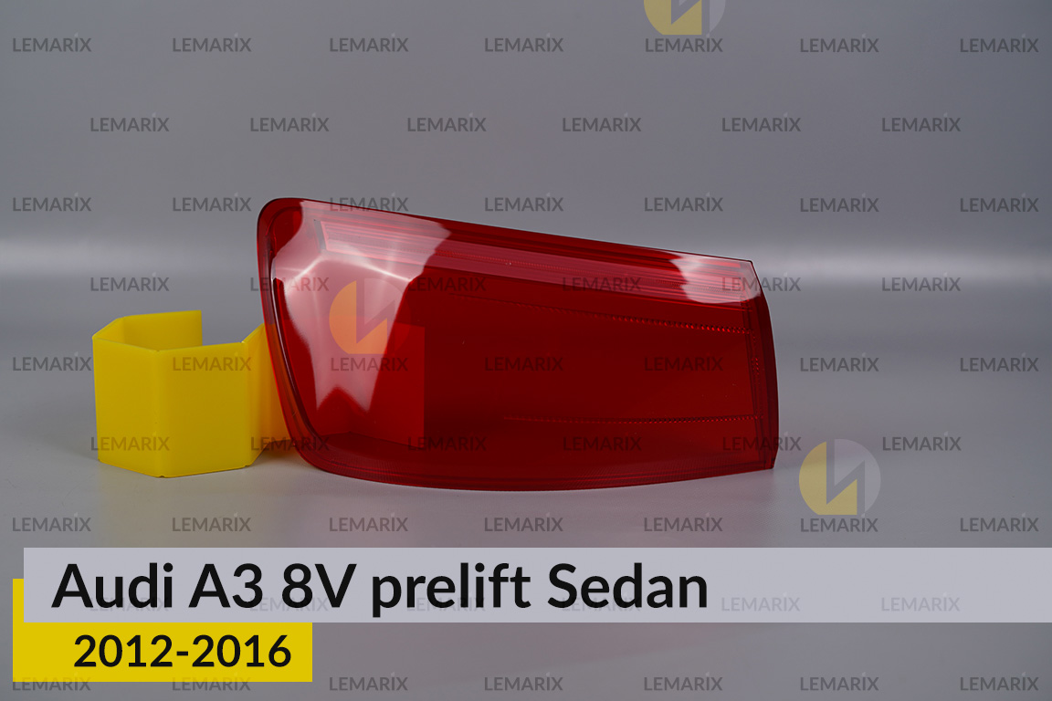 Скло заднього ліхтаря зовнішнє в крилі Audi A3 8V Sedan (2012-2016) дорест ліве