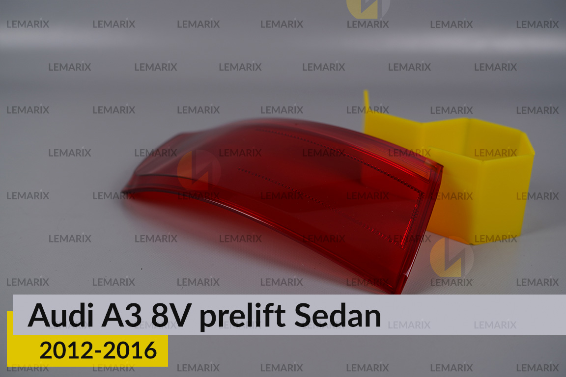 Скло заднього ліхтаря зовнішнє в крилі Audi A3 8V Sedan (2012-2016) дорест ліве