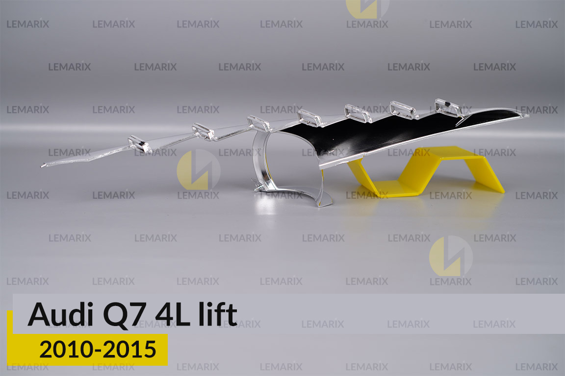 Хромована декоративна маска верхня Audi Q7 4L (2010-2015) рест ліва