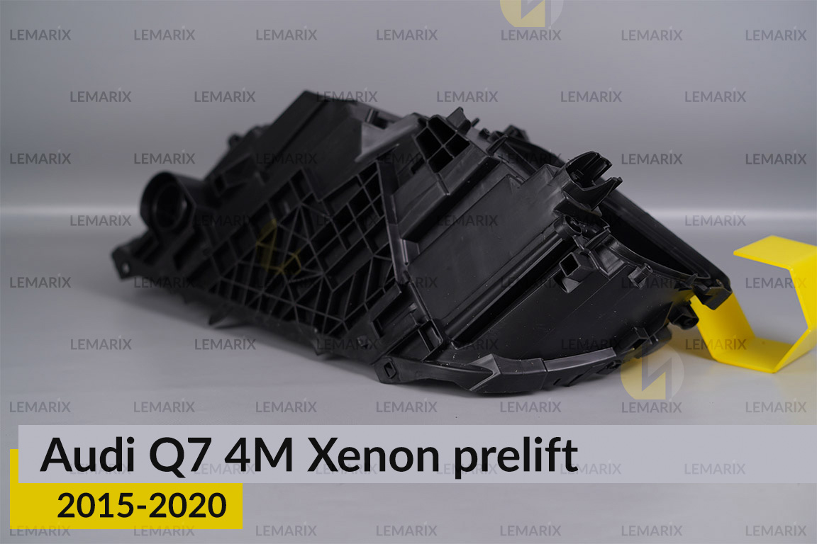 Корпус фари Audi Q7 4M Xenon (2015-2020) дорест правий