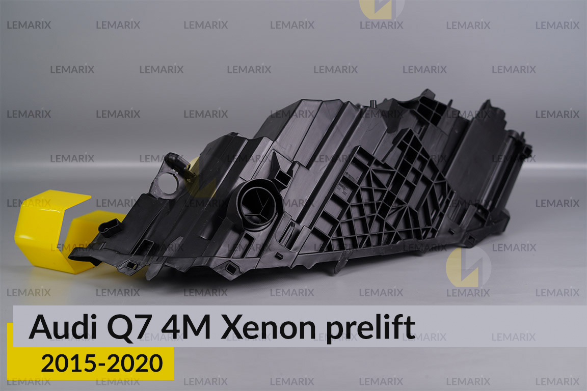 Корпус фари Audi Q7 4M Xenon (2015-2020) дорест правий