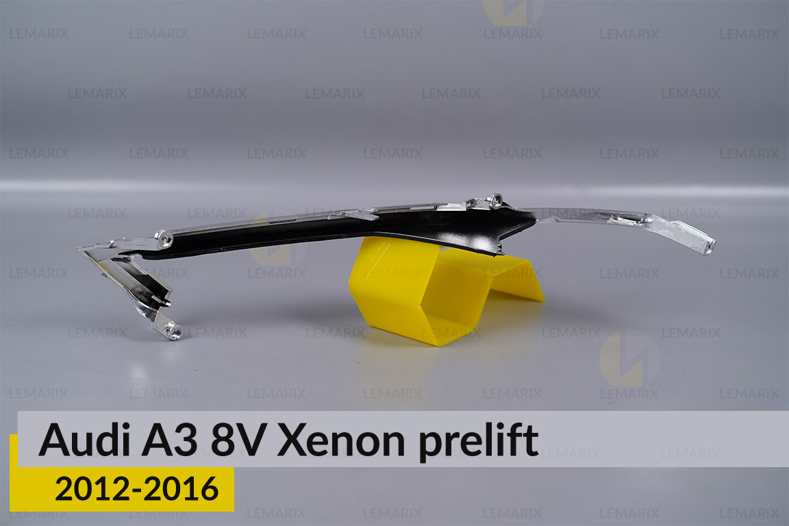 Хромована декоративна маска верхня Audi A3 8V Xenon (2012-2016) дорест права