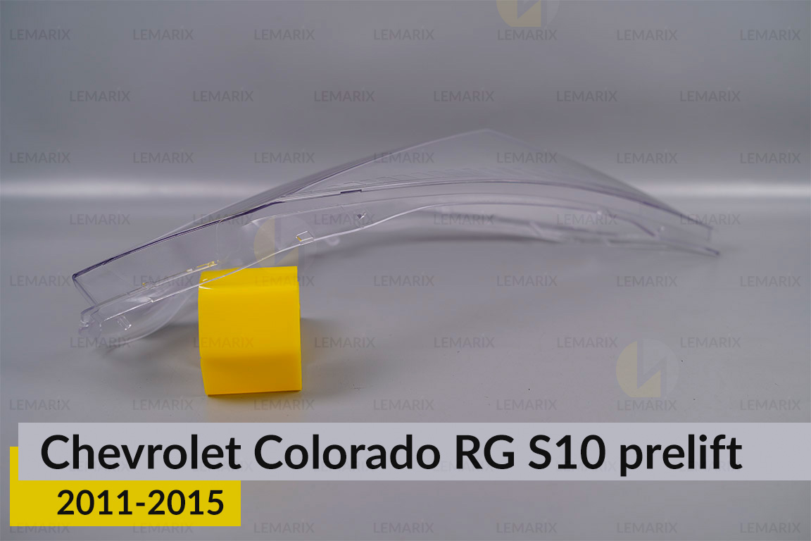 Скло фари Chevrolet Colorado RG S10 (2011-2015) дорест праве
