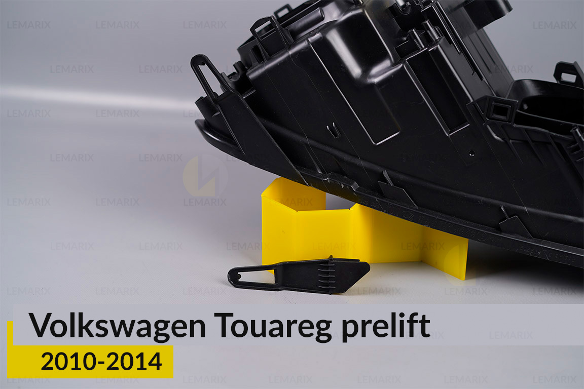 Ремкомплект кріплення корпуса фар VW Volkswagen Touareg (2010-2014) дорест правий – 3 од.