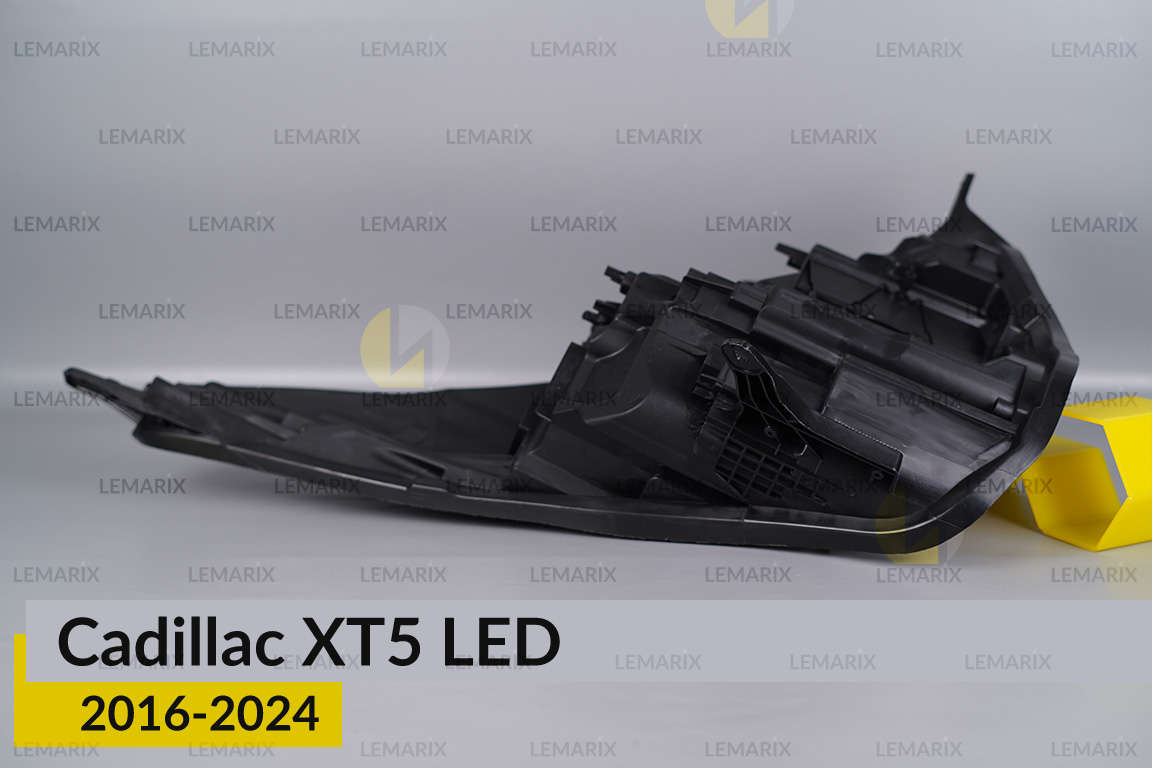 Корпус фари Cadillac XT5 LED (2016-2024) правий