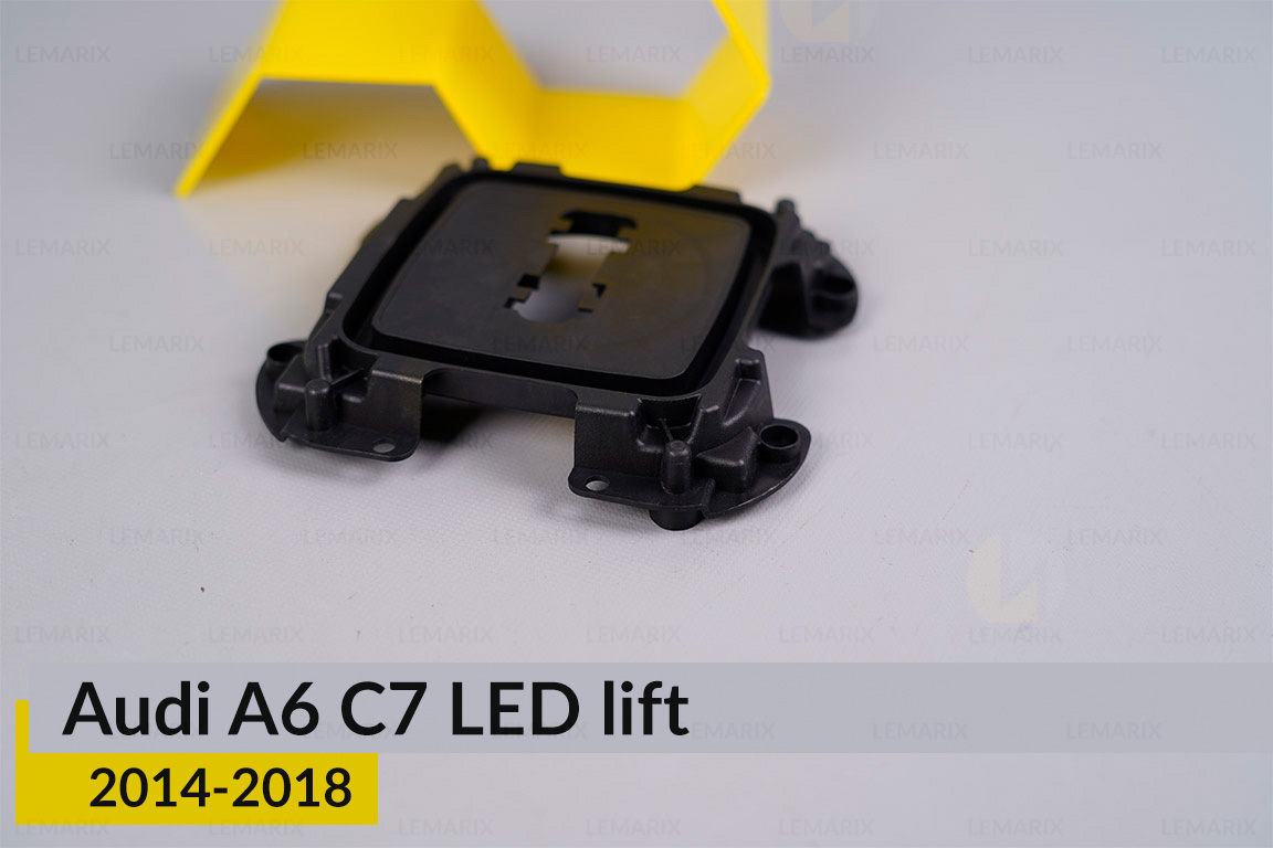 Кришка ковпак заглушка фари Audi A6 C7 LED (2014-2018) рест середня ліва/права