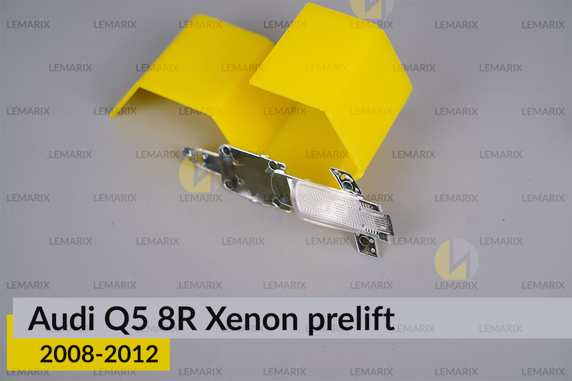 Хромована декоративна маска накладка Audi Q5 8R Xenon (2008-2012) дорест права