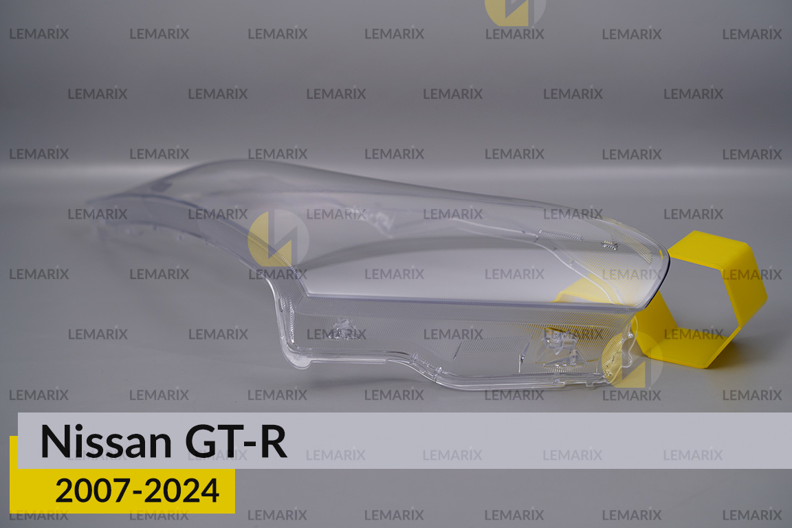 Скло фари Nissan GT-R (2007-2024) праве