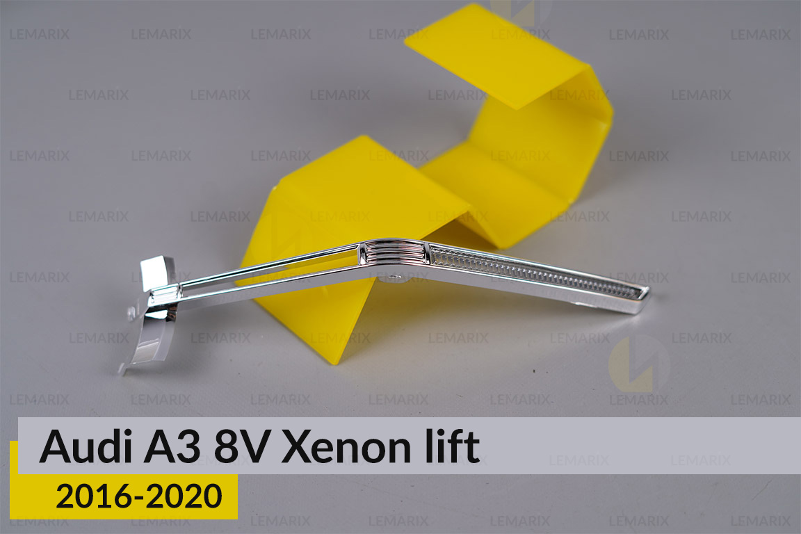 Хромована маска світлорозсіювач поворотника Audi A3 8V Xenon (2016-2020) рест права