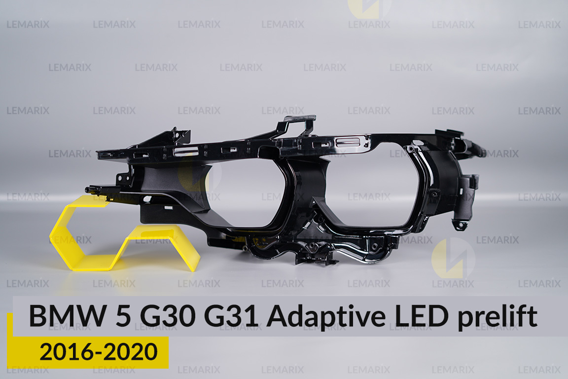 Декоративна маска середня BMW 5 G30 G31 Adaptive LED (2016-2020) дорест ліва