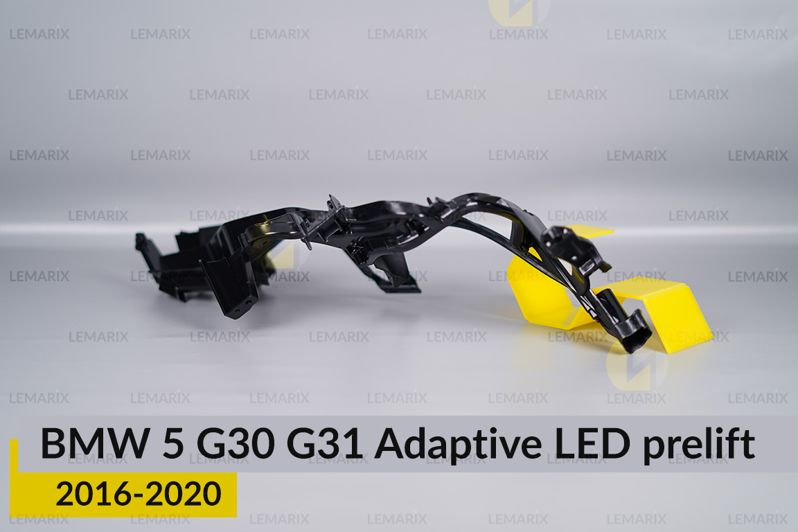 Декоративна маска середня BMW 5 G30 G31 Adaptive LED (2016-2020) дорест ліва