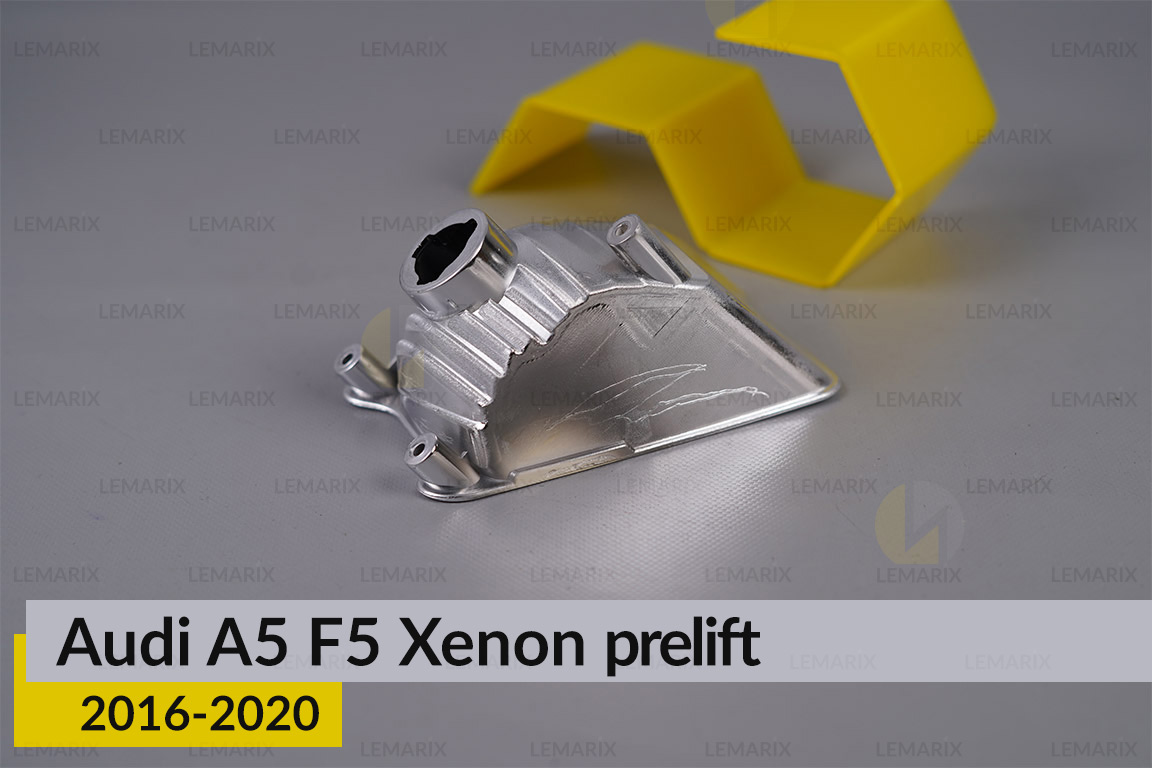Хромована маска світлорозсіювача Audi A5 F5 Xenon (2016-2020) дорест ліва