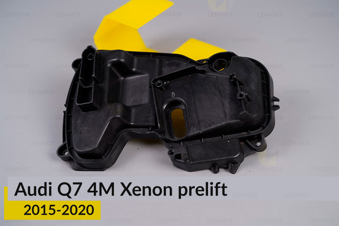 Кришка ковпак заглушка фари Audi Q7 4M Xenon (2015-2020) дорест бокова ліва