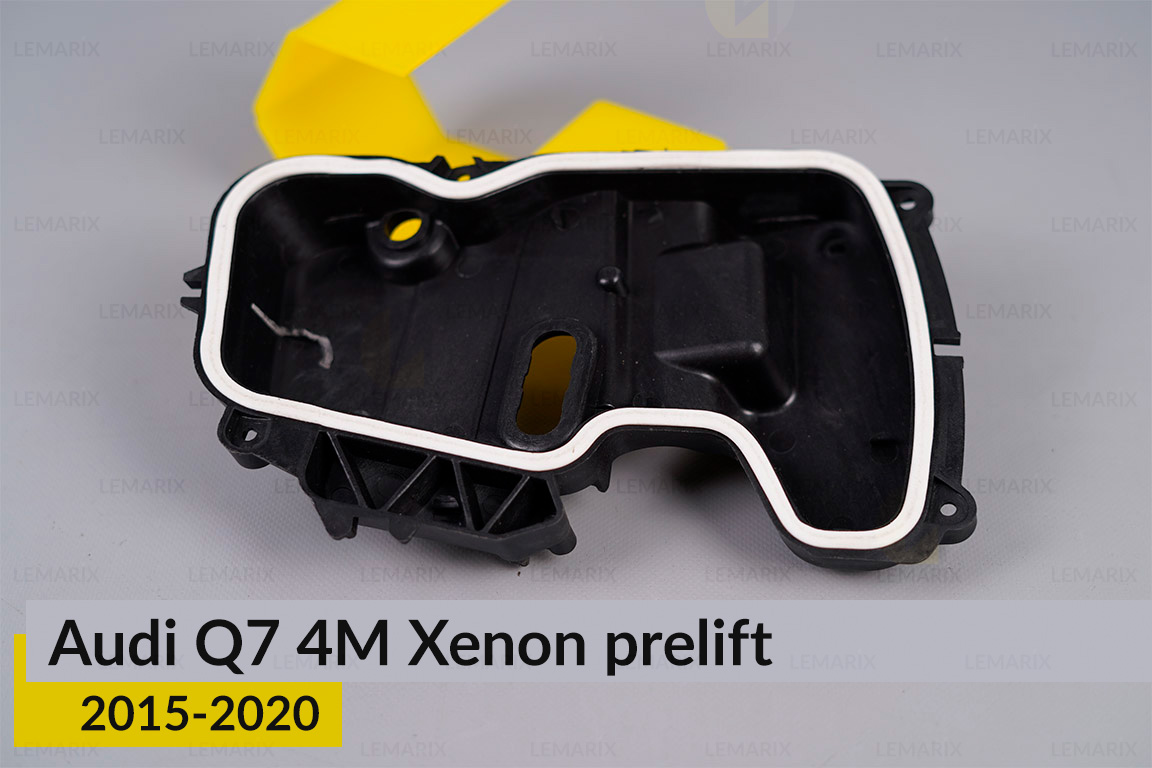 Кришка ковпак заглушка фари Audi Q7 4M Xenon (2015-2020) дорест бокова ліва