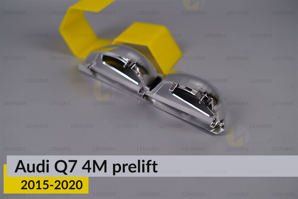 Хромована маска рефлектора Audi Q7 4M (2015-2020) дорест ліва