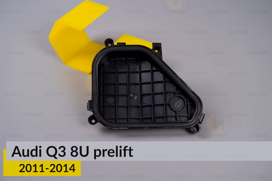 Кришка ковпак заглушка фари Audi Q3 8U (2011-2014) дорест права