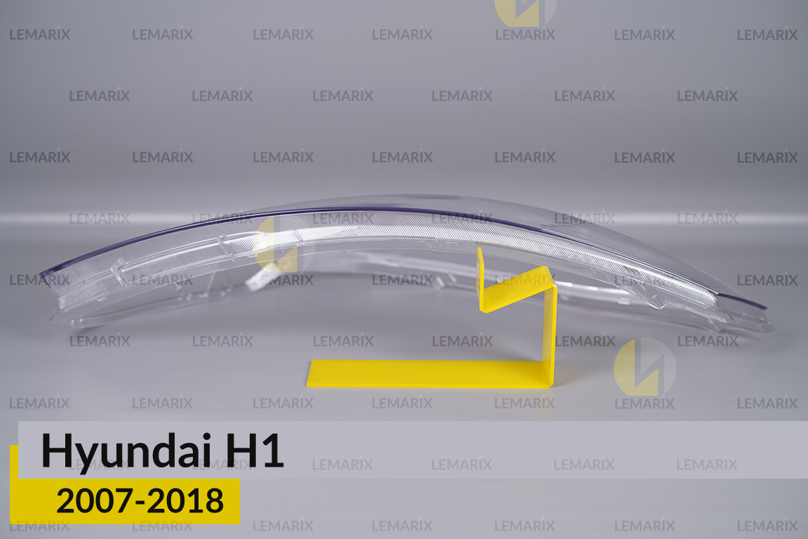 Скло фари Hyundai H1 (2007-2018) праве