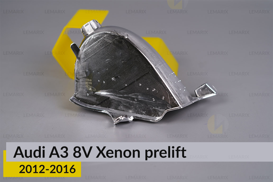 Хромована маска світлорозсіювача Audi A3 8V Xenon (2012-2016) дорест ліва