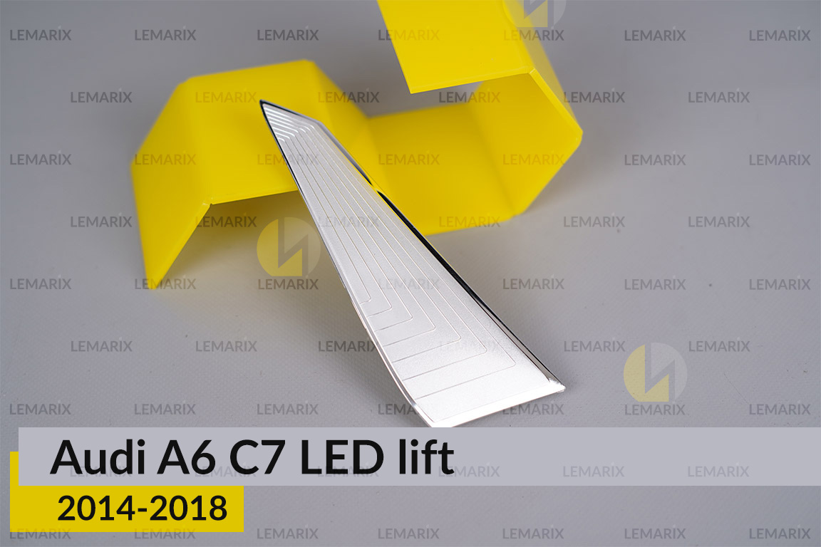 Хромована декоративна планка Audi A6 C7 LED (2014-2018) рест права