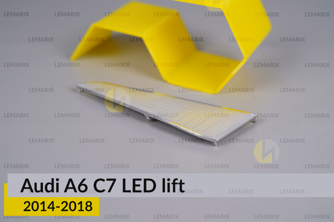 Хромована декоративна планка Audi A6 C7 LED (2014-2018) рест права