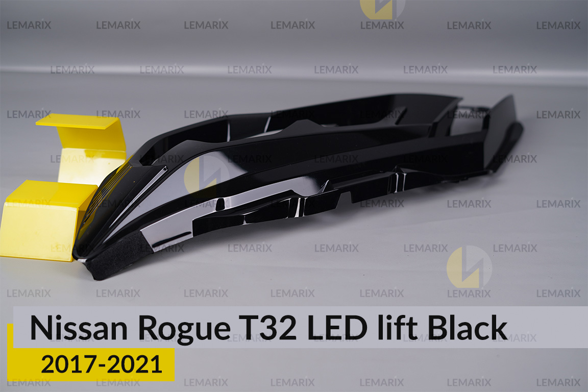 Декоративна маска зовнішня Nissan Rogue T32 LED Black (2017-2021) рест ліва