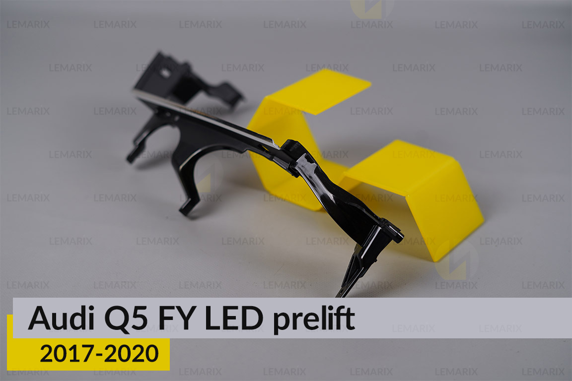 Хромована декоративна маска середня внутрішня Audi Q5 FY LED (2017-2020) дорест ліва