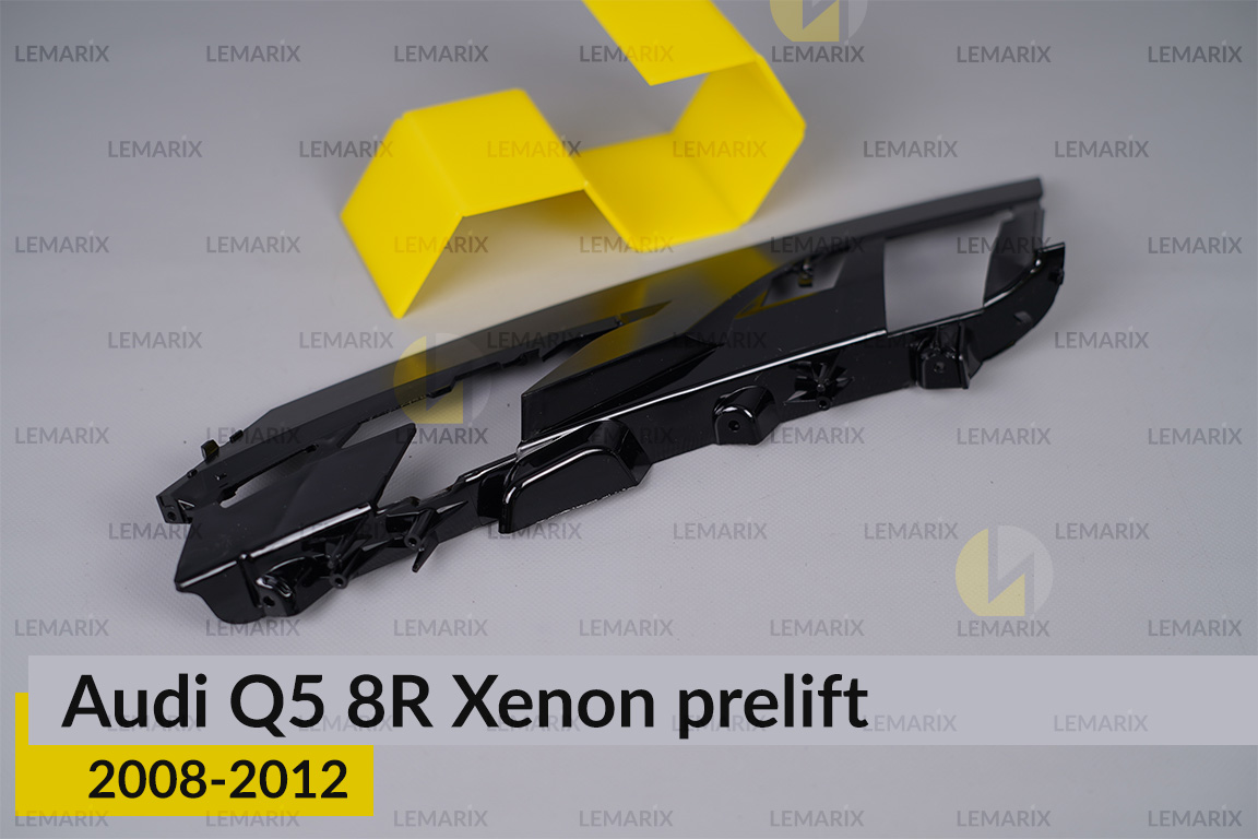 Декоративна маска бокова Audi Q5 8R Xenon (2008-2012) дорест ліва