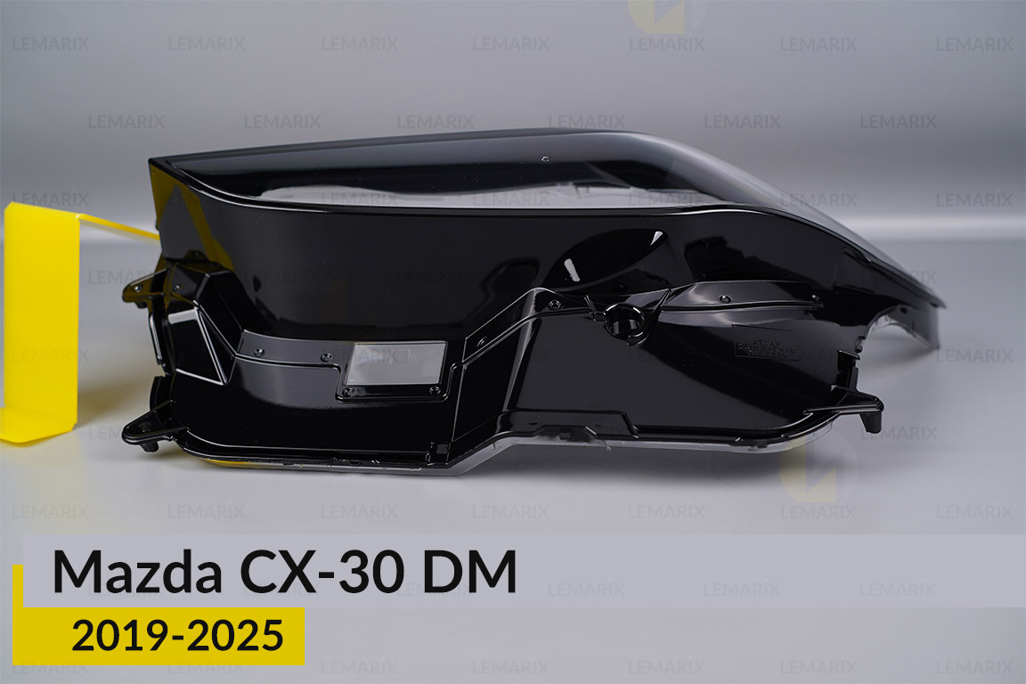 Скло фари Mazda CX-30 DM (2019-2025) ліве