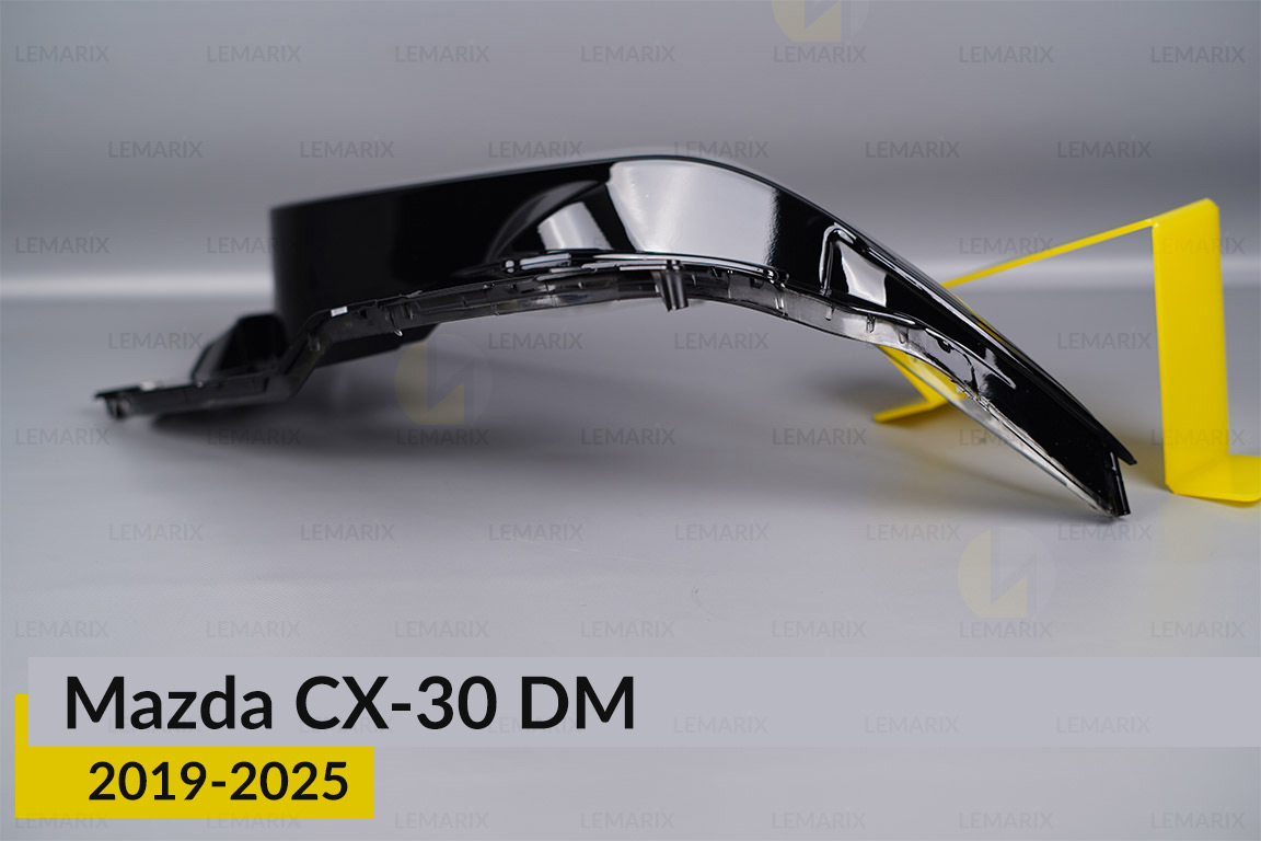 Скло фари Mazda CX-30 DM (2019-2025) ліве