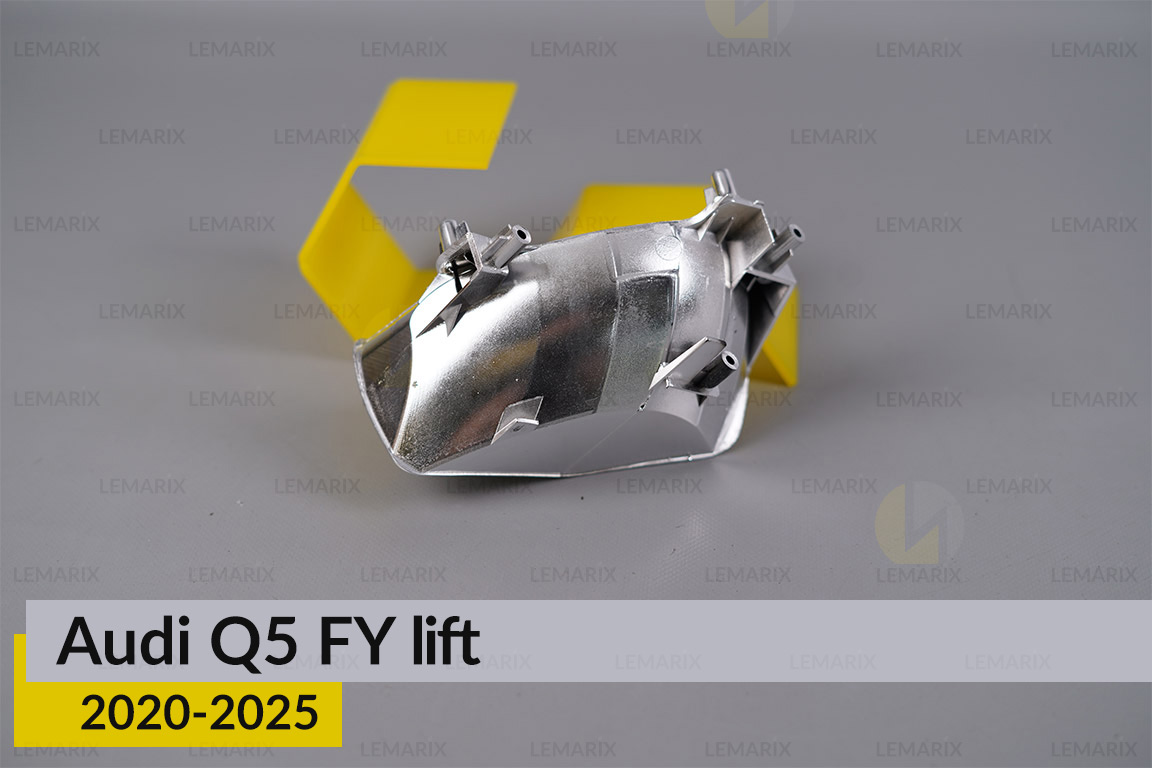 Хромована маска світлорозсіювача Audi Q5 FY (2020-2025) рест ліва