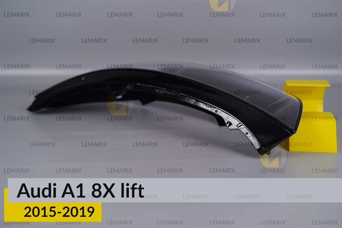 Скло фари Audi A1 8X (2015-2019) рест ліве